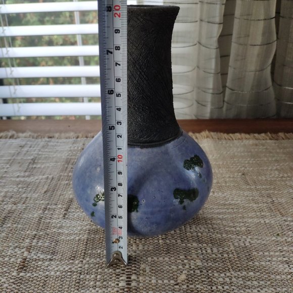 Raku Vase Black with Blue and Green Glaze Vintage Pottery Signed 8.25" - Picture 5 of 9